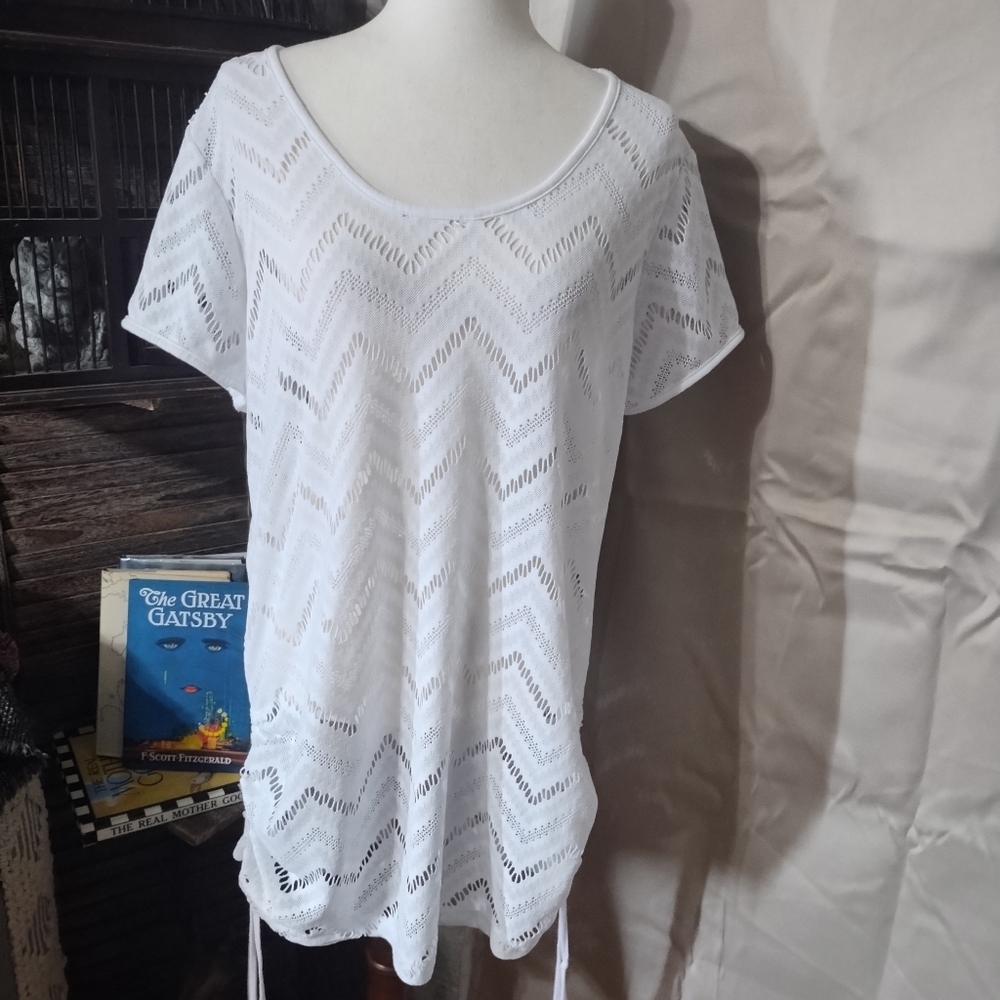 Whereabouts White Lace open weave beach Swim coverup Sz L